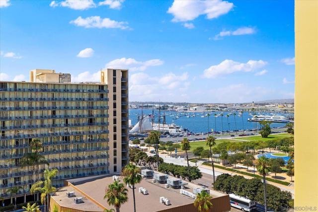 1325 Pacific Hwy, San Diego CA: https://media.crmls.org/mediaz/140cd24c-bceb-4357-b0a3-6d46597d8066.jpg