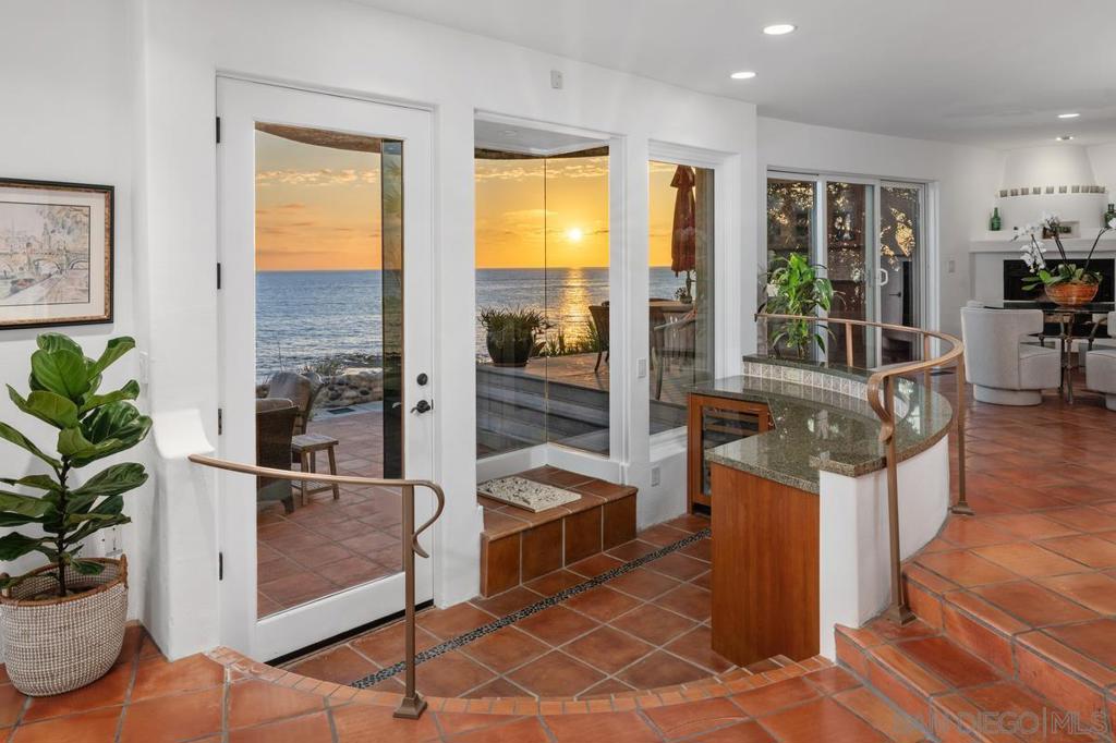 MLS #250037432SD image #9