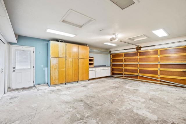 320 Cliff Drive, Aptos CA: https://media.crmls.org/mediaz/140daaa2-7bce-46e1-a409-5d312ef81066.jpg