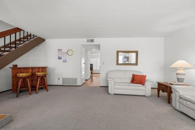1079 Las Rosas Court, Chula Vista CA: https://media.crmls.org/mediaz/140e3fb2-4648-4d5c-9f55-f7b95f4abc5d.jpg