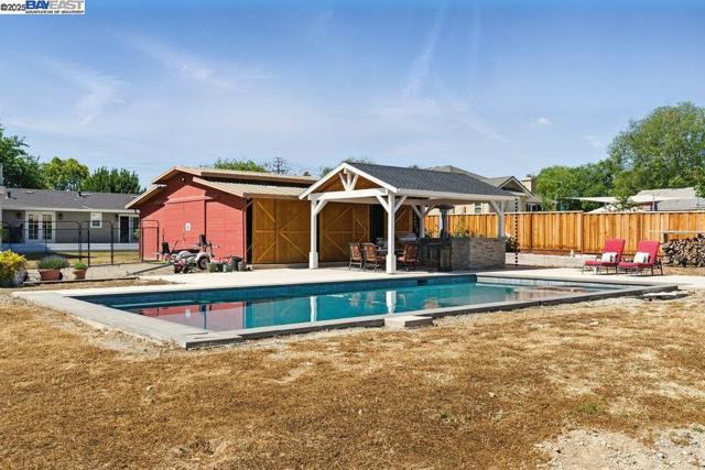 2680 Marina Ave., Livermore CA: https://media.crmls.org/mediaz/141062ae-5be4-44a1-9620-af1647f6db08.jpg