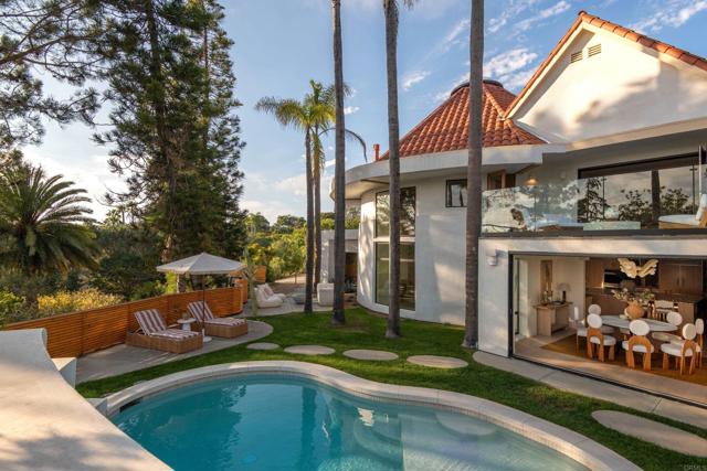 Detail Gallery Image 36 of 56 For 14847 Vista Del Oceano, Del Mar,  CA 92014 - 5 Beds | 4 Baths