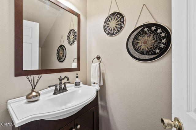 Detail Gallery Image 15 of 27 For 4733 Penrose Ave, Moorpark,  CA 93021 - 3 Beds | 2/1 Baths