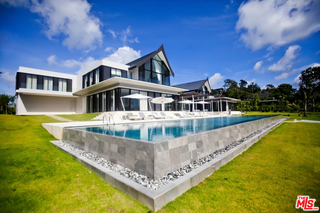 A chic coastal retreat and an expression of contemporary glamor, the six-bedroom Villa Verai on... Primary Photo for Listing #19479806