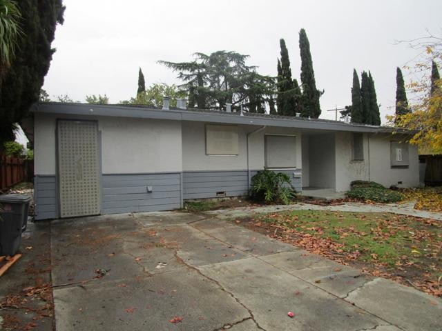 206 El Sendero, Vallejo CA: https://media.crmls.org/mediaz/1414a77b-eae6-42ad-acb9-59960dbaf464.jpg