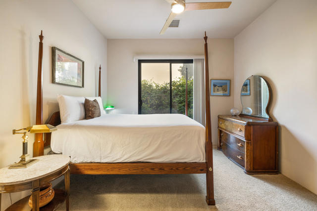 12 Boulder Lane, Rancho Mirage CA: https://media.crmls.org/mediaz/1414bebd-e465-42b3-8fa9-83142faa1d6b.jpg