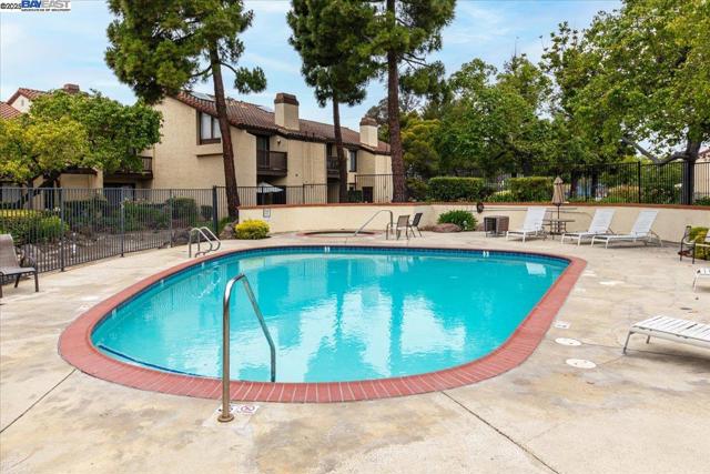 14630 Outrigger Dr., San Leandro CA: https://media.crmls.org/mediaz/141514df-5943-4554-8cf3-2a8f72b302a2.jpg
