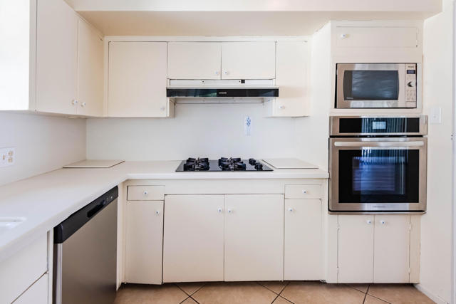 45901 Toro Peak Road, Palm Desert CA: https://media.crmls.org/mediaz/1416529e-3e55-4710-ac77-fb4e151420ee.jpg