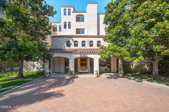 Detail Gallery Image 3 of 43 For 4201 via Marisol #330, Los Angeles,  CA 90042 - 2 Beds | 2 Baths