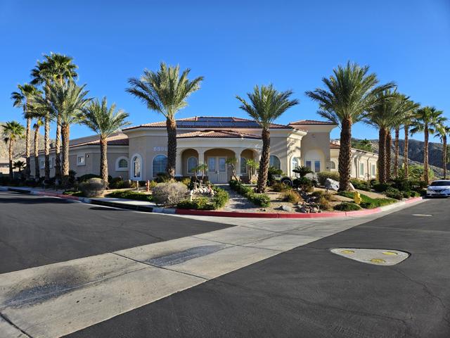 8381 Summit Pass, Desert Hot Springs CA: https://media.crmls.org/mediaz/1416cd56-6a74-46f5-a6df-c14d6f212c98.jpg