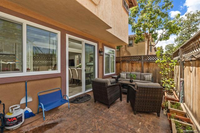 Detail Gallery Image 31 of 63 For 11372 via Rancho San Diego #B,  El Cajon,  CA 92019 - 3 Beds | 2/1 Baths