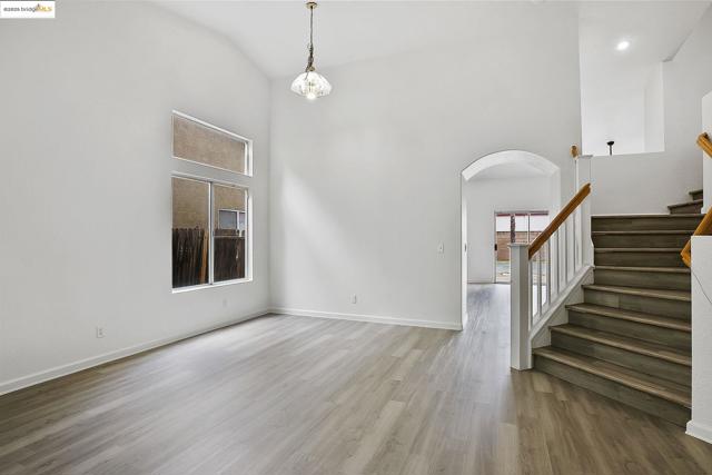 Image 2 of 29 For 4019 Villa Gomez Ln