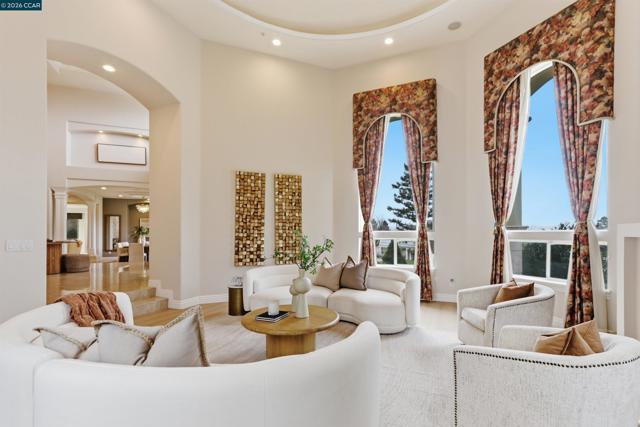 2981 GRAPEVINE TER, Fremont CA: https://media.crmls.org/mediaz/14173707-bf1a-4639-84a1-43ce6aaff6be.jpg