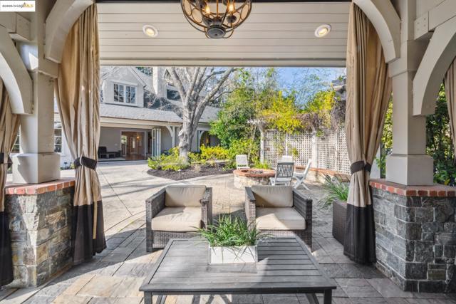 21 Samantha Dr, Lafayette CA: https://media.crmls.org/mediaz/1417590a-a189-4a64-b408-cdfae152bcb7.jpg