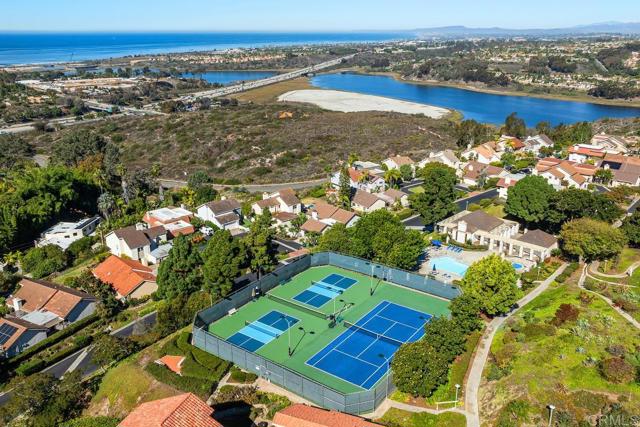 Detail Gallery Image 40 of 54 For 1762 Burgundy Rd, Encinitas,  CA 92024 - 3 Beds | 2/1 Baths