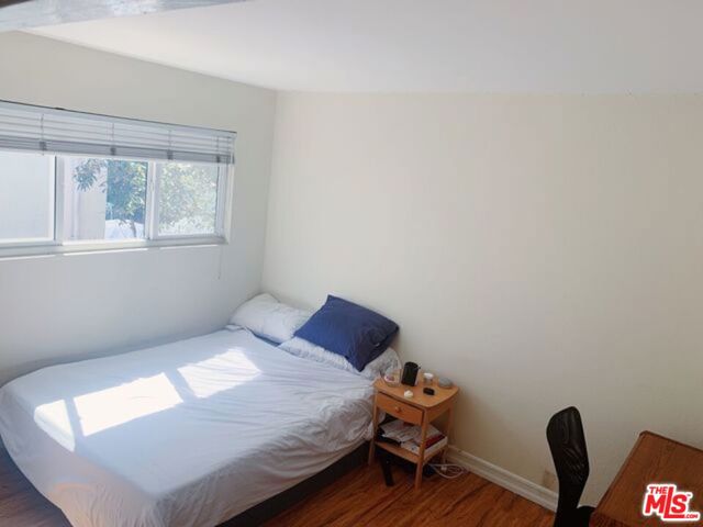 645 N Mc Cadden Place, Los Angeles CA: https://media.crmls.org/mediaz/141783ad-de5e-4b1a-8008-f126b0bf8b99.jpg
