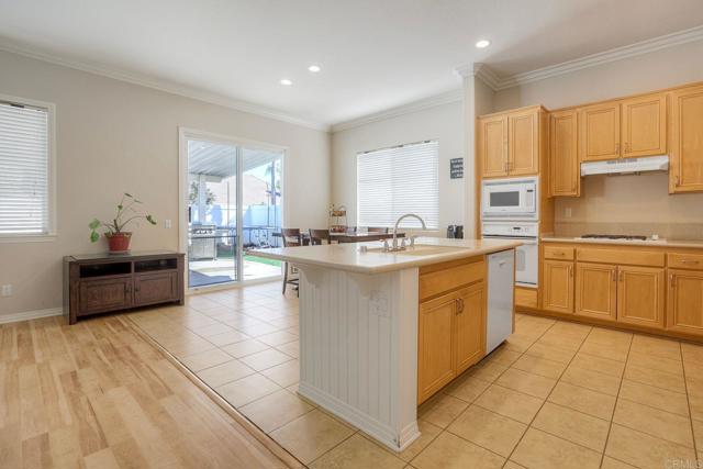24493 Corte Rojelio, Murrieta, CA 92562 photo 14