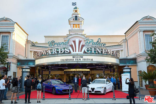 4732 Park Granada, Calabasas CA: https://media.crmls.org/mediaz/1417c5de-013e-49a7-a0e1-73ec2eb0c007.jpg
