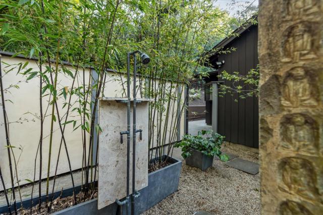 176 Los Trancos Circle, Portola Valley CA: https://media.crmls.org/mediaz/1418f100-5f78-4bea-abbd-ce9c5c8f8840.jpg