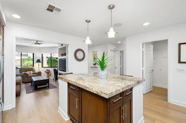 76756 Chrysanthemum Way, Palm Desert, CA 92211
