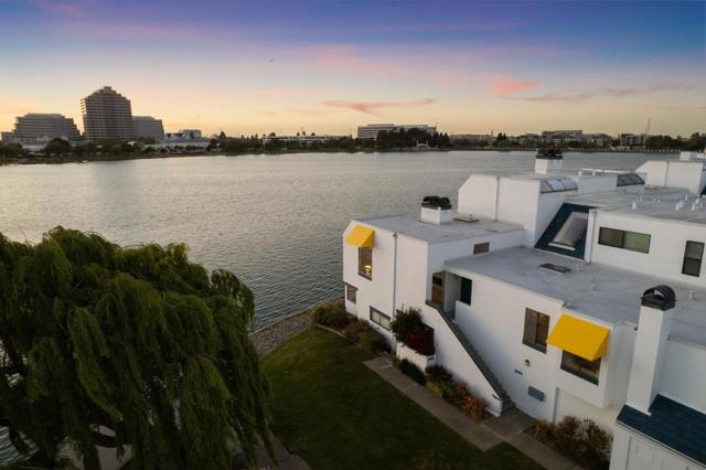 644 Portofino Lane, Foster City CA: https://media.crmls.org/mediaz/141a3f98-3fcd-41cb-a7b6-f4877726eeb5.jpg