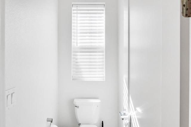 6326 Moser Way, Tracy CA: https://media.crmls.org/mediaz/141ac66b-599e-4790-b9cf-15b597c48bc5.jpg