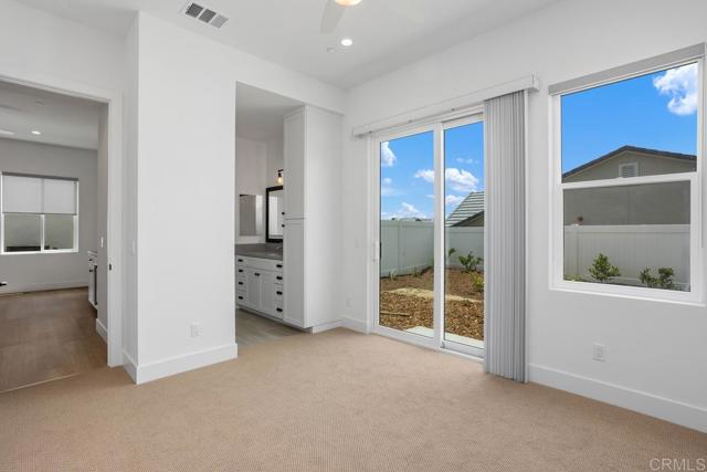 1215 Stonemark Place, Vista CA: https://media.crmls.org/mediaz/141ae695-a147-408b-ae6b-e7875cf77179.jpg