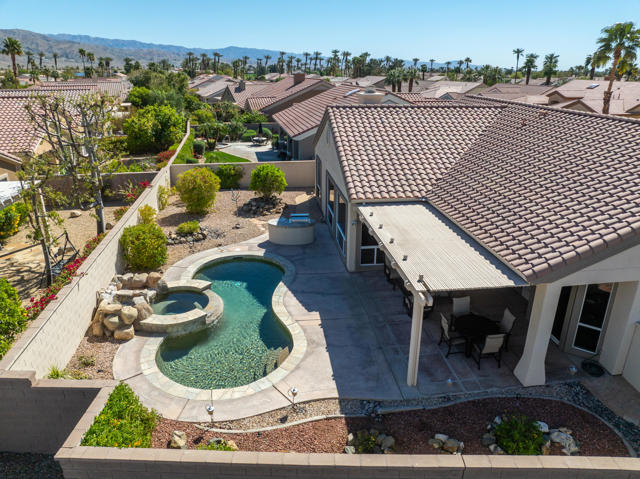 78210 Gray Hawk Drive, Palm Desert CA: https://media.crmls.org/mediaz/141b1e70-070c-4bf2-809d-089fd01336cf.jpg