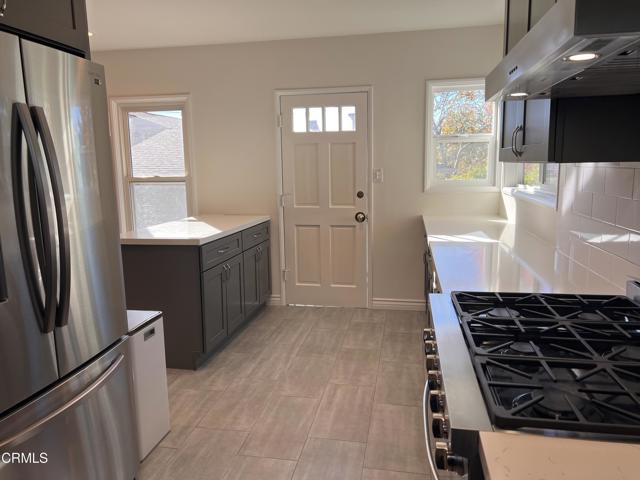 Detail Gallery Image 6 of 30 For 4626 Viro Rd, La Canada Flintridge,  CA 91011 - 4 Beds | 2 Baths