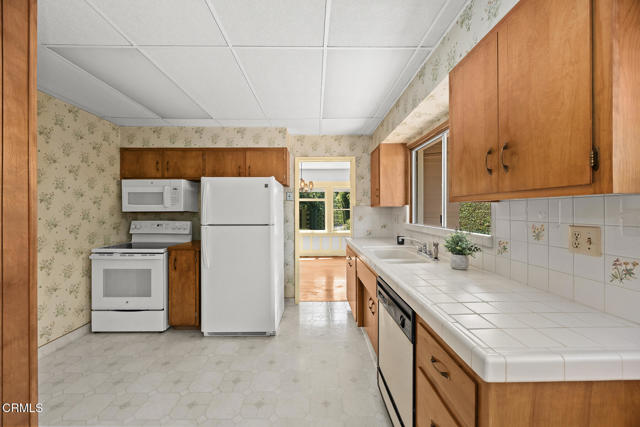 1722 Camden Avenue, South Pasadena CA: https://media.crmls.org/mediaz/141d429a-24f3-44aa-8ef5-a752b5780093.jpg