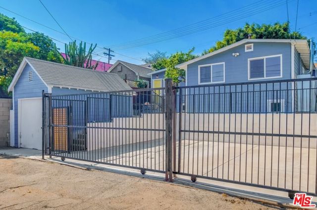 Gated Parking with 1 Car Garage