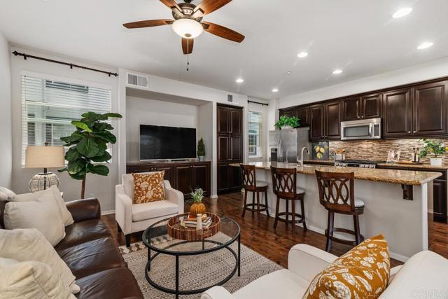 2494 Antlers Way, San Marcos CA: https://media.crmls.org/mediaz/141de218-b367-431f-8f41-b8ef35583d0c.jpg