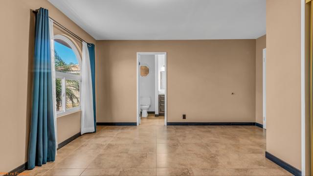 78901 Runaway Bay Drive, Bermuda Dunes CA: https://media.crmls.org/mediaz/141dfe34-2335-4339-a4bc-13f62f2db155.jpg