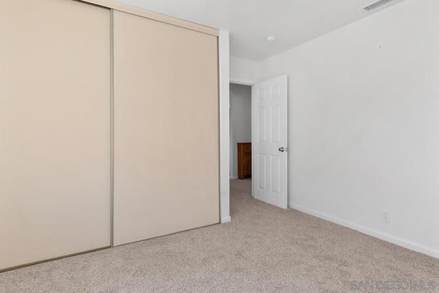 3607 Frenzel Cirl, Oceanside CA: https://media.crmls.org/mediaz/141edfeb-ed66-4b38-995c-af4a73437cb0.jpg