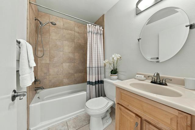 48953 Canyon Crest Lane, Palm Desert, CA 92260