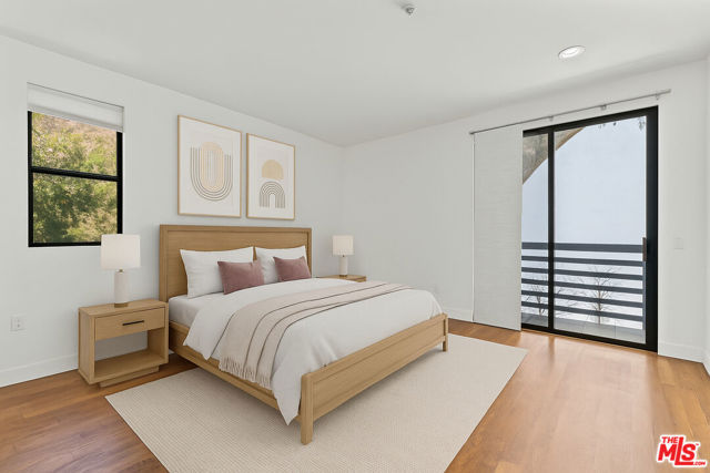 2646 Rinconia Drive, Los Angeles CA: https://media.crmls.org/mediaz/141f42b8-48f7-4129-96dd-e3b9f676e93d.jpg
