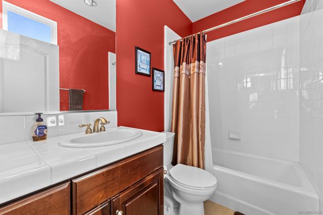 2157 Hidden Springs Dr, El Cajon CA: https://media.crmls.org/mediaz/1420d318-2f27-444f-a76c-7b4e5aec5c03.jpg