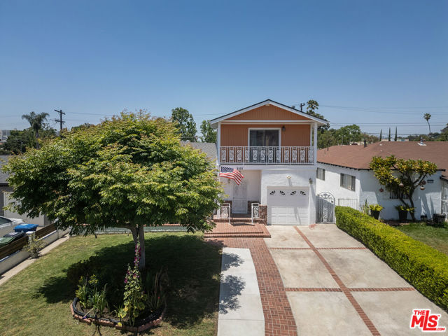 2101 N Almadale Avenue, Los Angeles CA: https://media.crmls.org/mediaz/142140b3-2634-4e15-826f-ebc5fd64776b.jpg