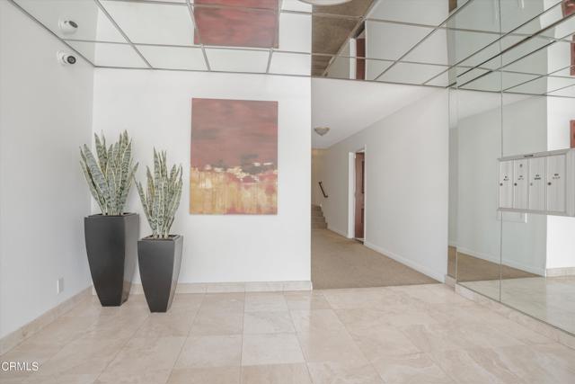 Detail Gallery Image 11 of 33 For 8577 Rugby Dr #108,  West Hollywood,  CA 90069 - 2 Beds | 2 Baths