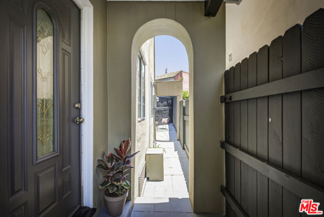 329 N Avenue 57, Los Angeles CA: https://media.crmls.org/mediaz/142199b1-718f-4ca8-b8a7-034972630bef.jpg