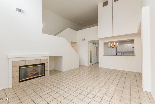 1132 Mooring Walk, Oxnard CA: https://media.crmls.org/mediaz/14222105-76dc-46d6-bcb2-f10fc979db8b.jpg