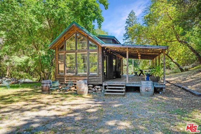 20799 Highway 128, Yorkville CA: https://media.crmls.org/mediaz/142268ca-d9cc-488b-bc1c-837470adadfa.jpg