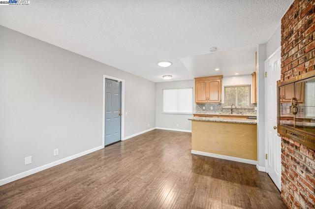 1059 Lakehurst Rd, Livermore CA: https://media.crmls.org/mediaz/14229813-9c89-430b-8396-8a9842715e12.jpg