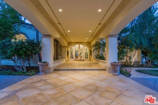 3855 BRUNSTON Court, Westlake Village CA: https://media.crmls.org/mediaz/1422eebe-c712-4a62-901e-29feb56e540b.jpg