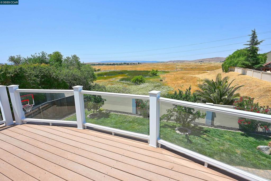 2744 Gelding Lane