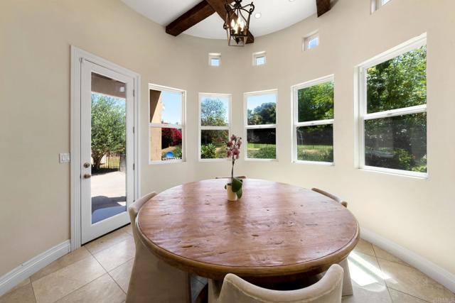 Detail Gallery Image 10 of 75 For 1455 Independence Way, Vista,  CA 92084 - 4 Beds | 6 Baths