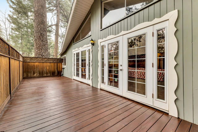 54640 Marian View Drive, Idyllwild CA: https://media.crmls.org/mediaz/14240989-feb6-4464-9279-f5e8dccd7a25.jpg