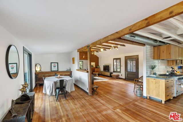 1551 Penny Road, Topanga CA: https://media.crmls.org/mediaz/1424c751-63d2-4b34-9c44-6403ea504b5d.jpg