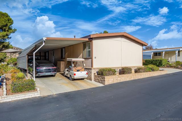 4650 Dulin Rd, Fallbrook CA: https://media.crmls.org/mediaz/1424c7ad-4c15-4d12-9cae-dcc1254d27b5.jpg