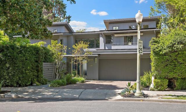 1101 Hamilton Avenue, Palo Alto CA: https://media.crmls.org/mediaz/14252c5c-2fba-48e4-9150-160fa234c7d7.jpg